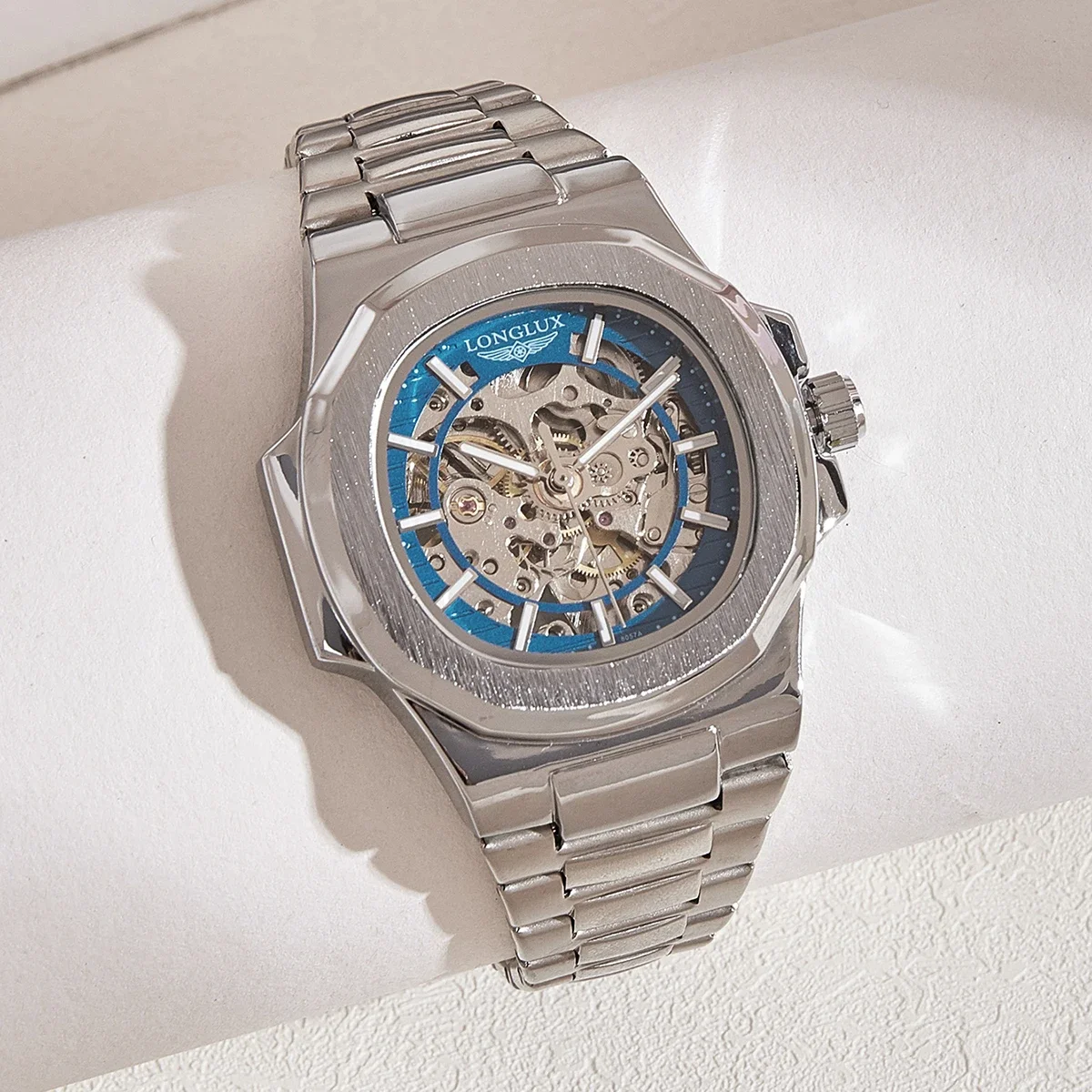 นาฬิกาข้อมือผู้ชาย LONGLUX ระบ - Seiko Watch 5 Sports บทวิจารณ์และราคา